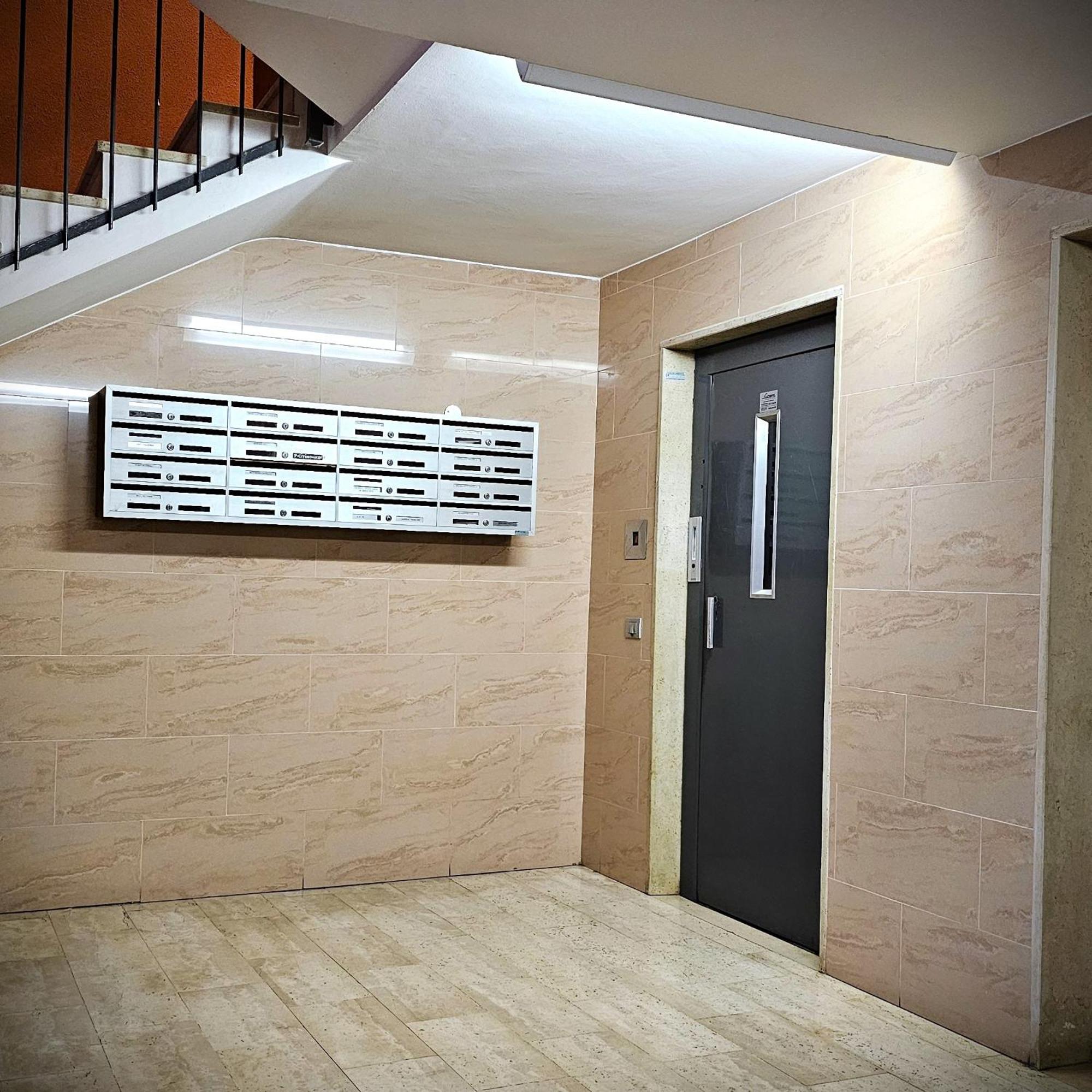 Bbking Appartamento Policlinico San Donato Milanese Exterior foto